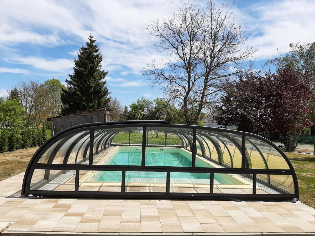 Marfi Vendeghaz Villa Magyarszerdahely Buitenkant foto